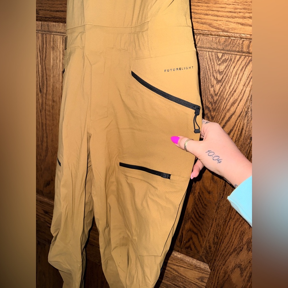 The North Face Tan and Black Ski Pants size medium women’s - Picture 3 of 7